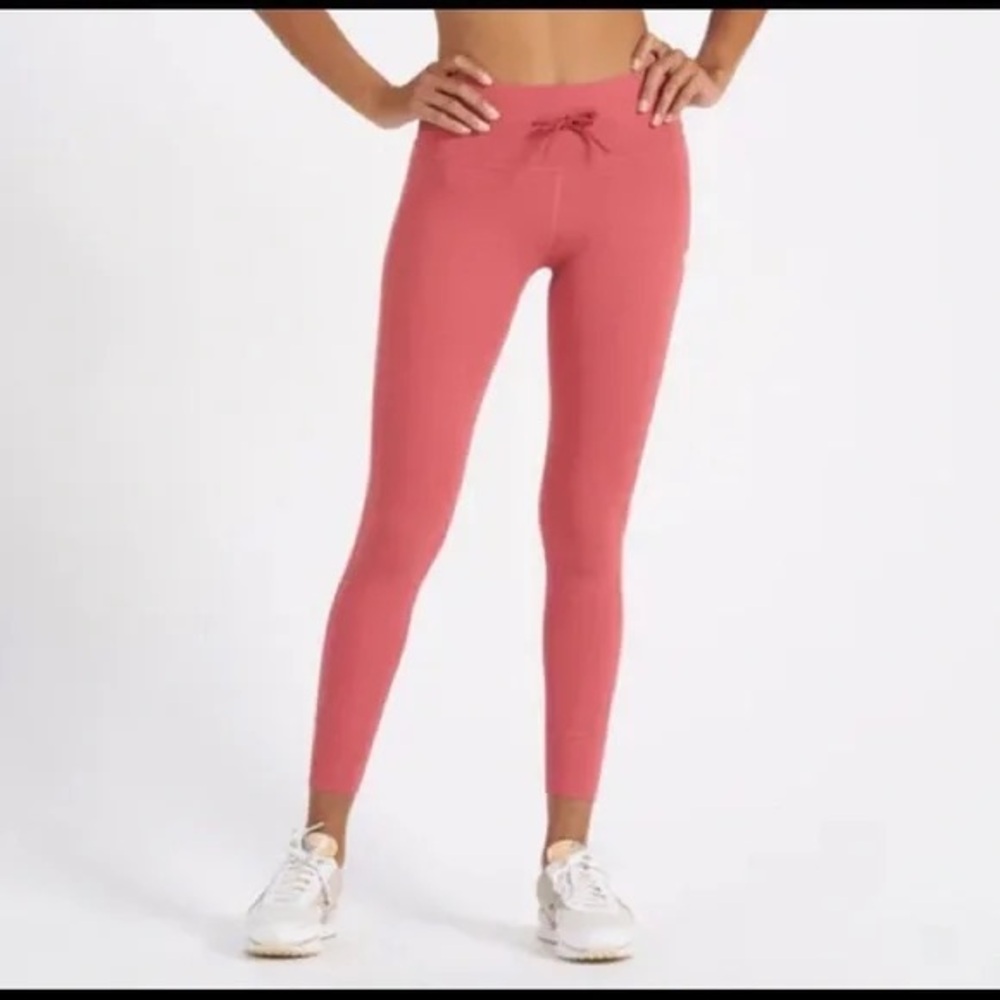 VUORI Women's Daily Legging BreathelnterlockT™
Leggings Sierra Pink Size Small